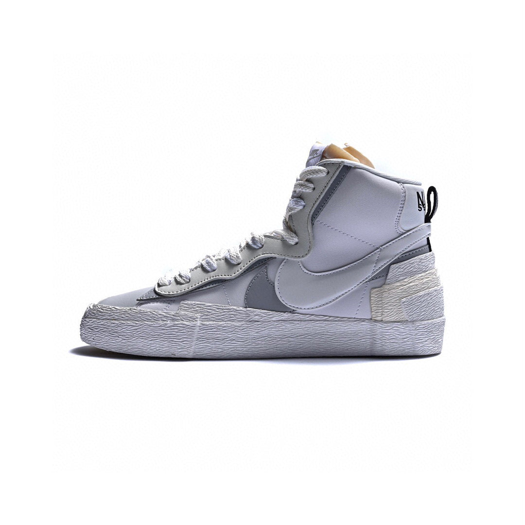 GLM - Sacai x Blazer Mid Off-White