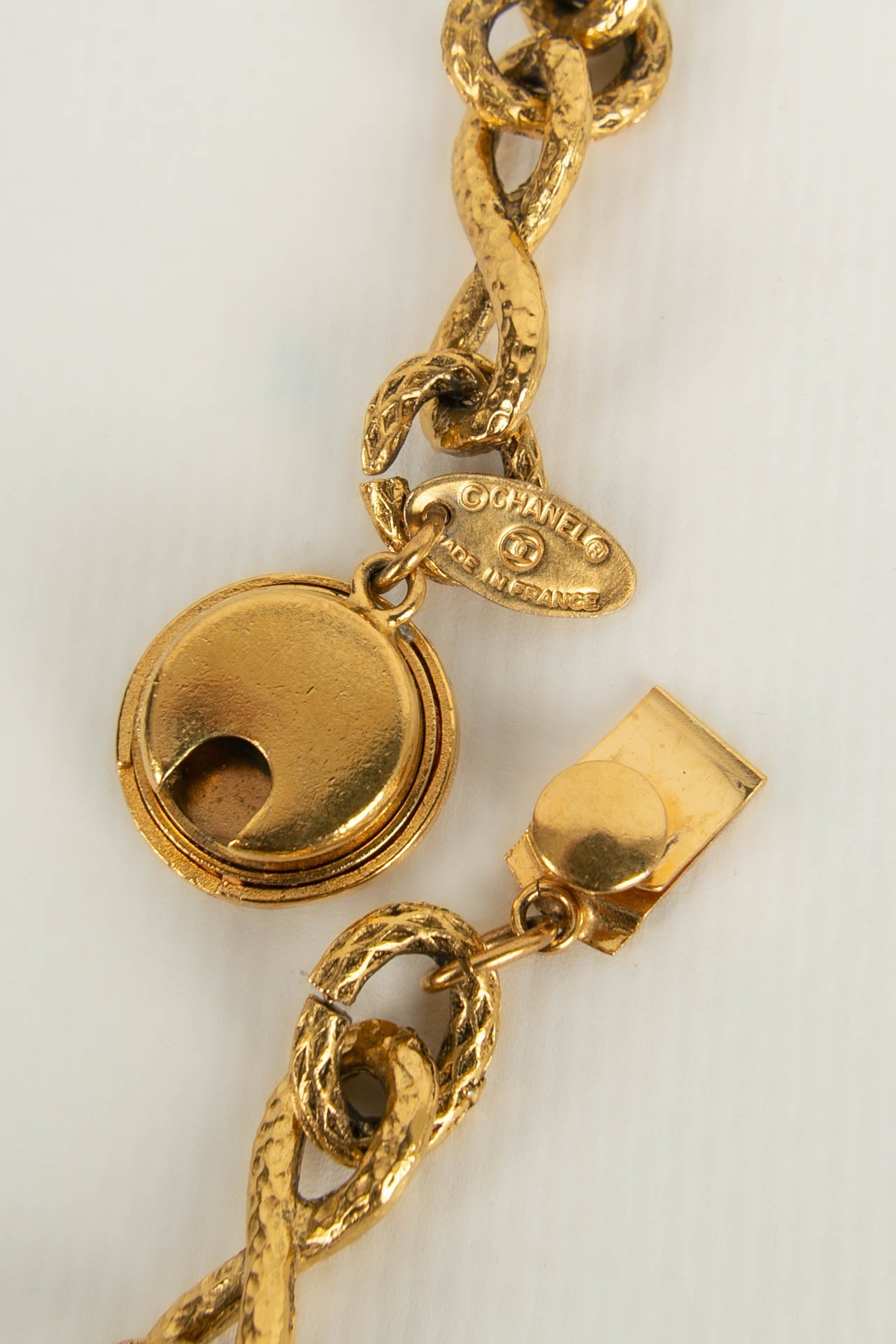 Collier mÃƒÆ’Ã‚Â©daillon Chanel 1986