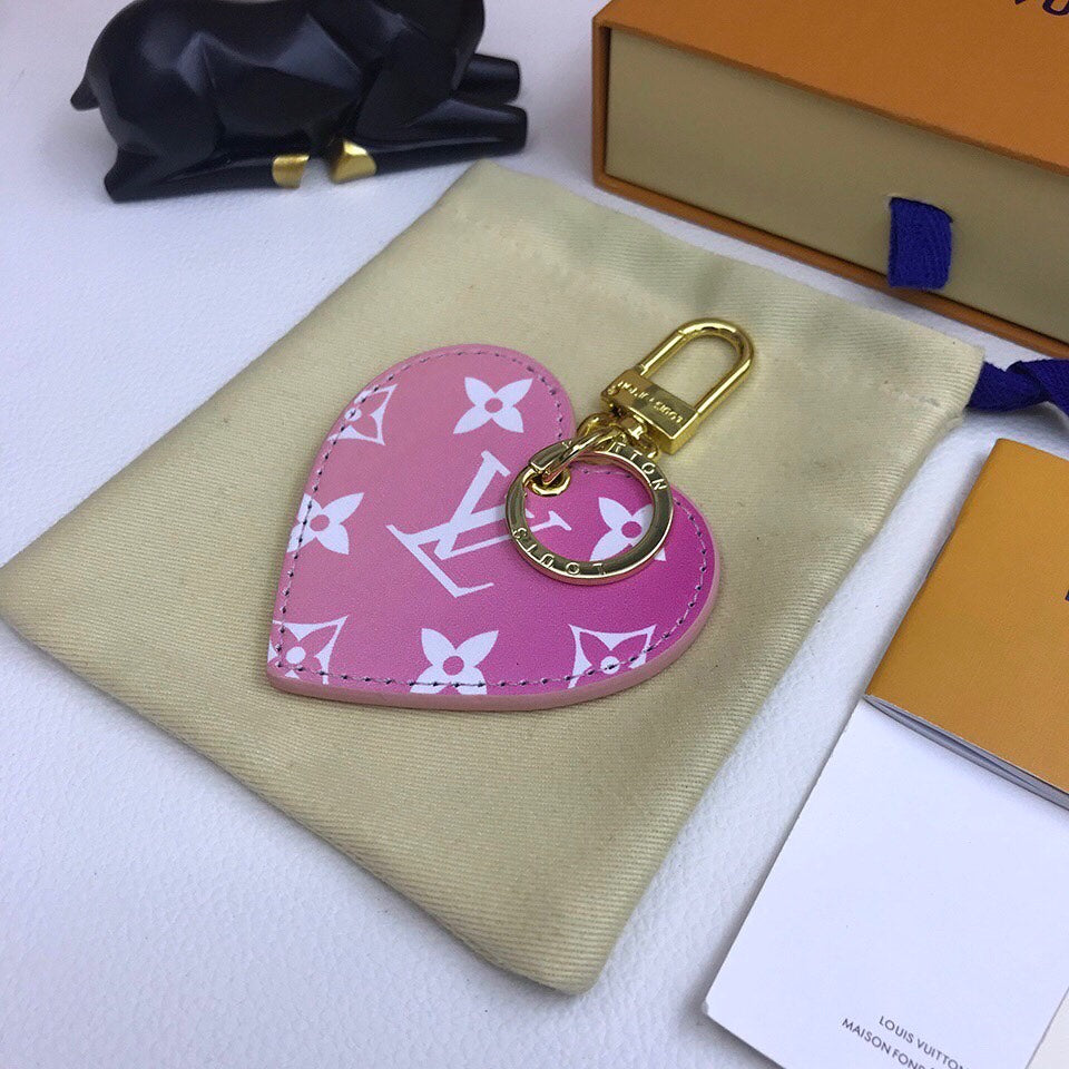 GLM - Top Quality Keychains LUV 010