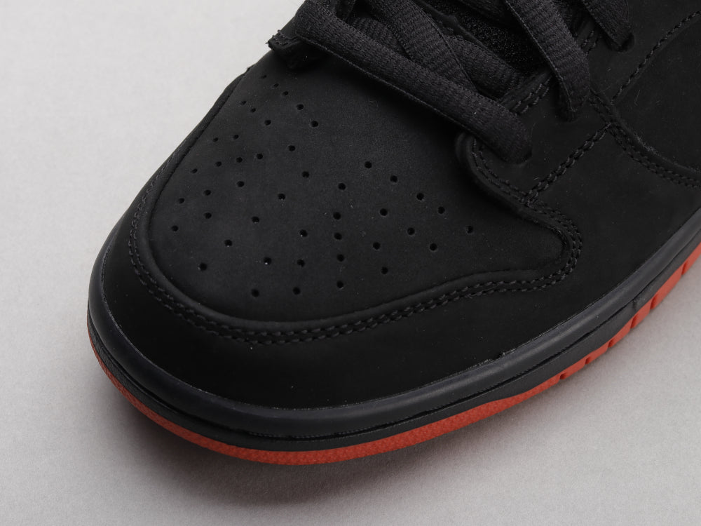 GLM - NKE Staple black dove