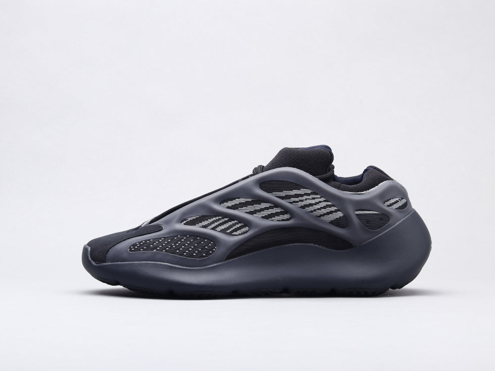 GLM - Yzy 700 Alvah Sneaker