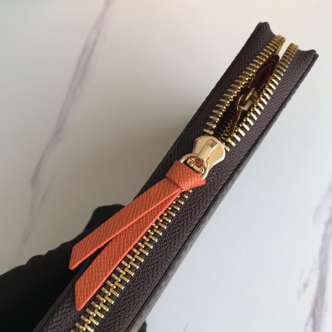 GLM - Top Quality Wallet LUV 017