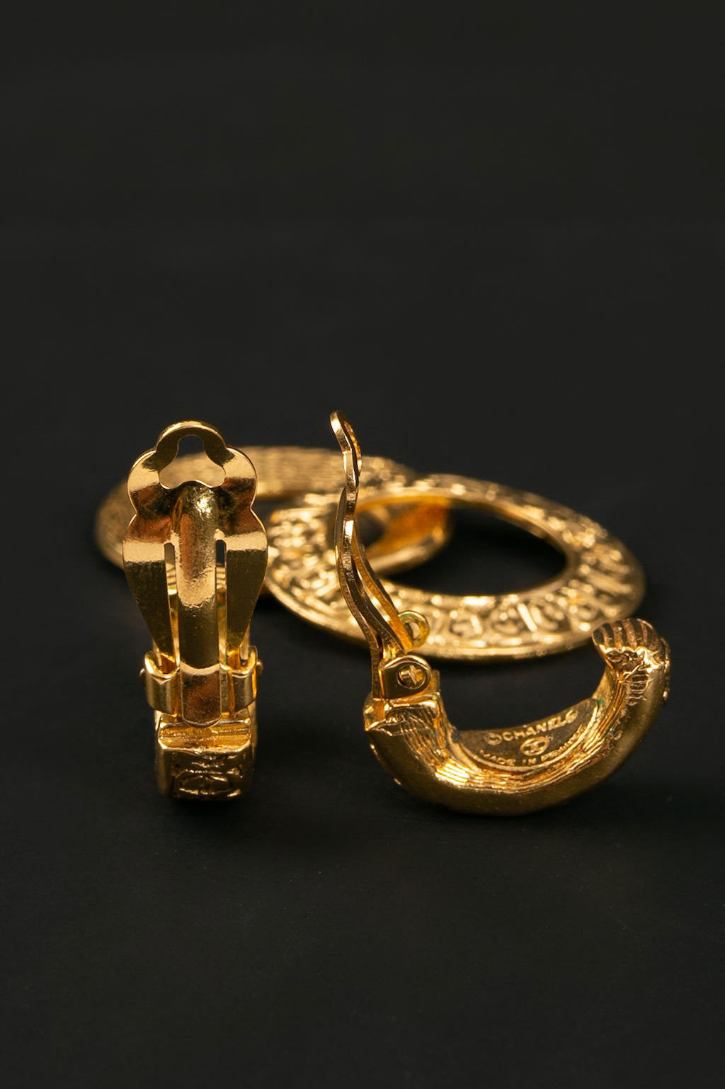 CrÃƒÆ’Ã‚Â©oles dorÃƒÆ’Ã‚Â©es Chanel