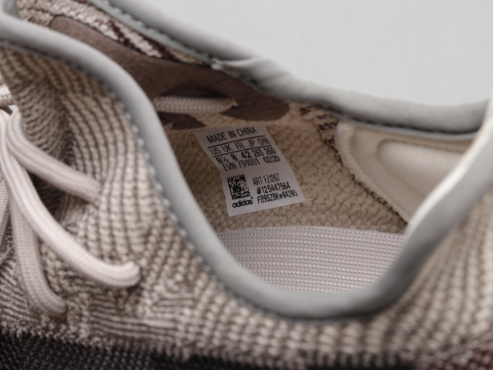 GLM - Yzy 350 Zyon Sneaker
