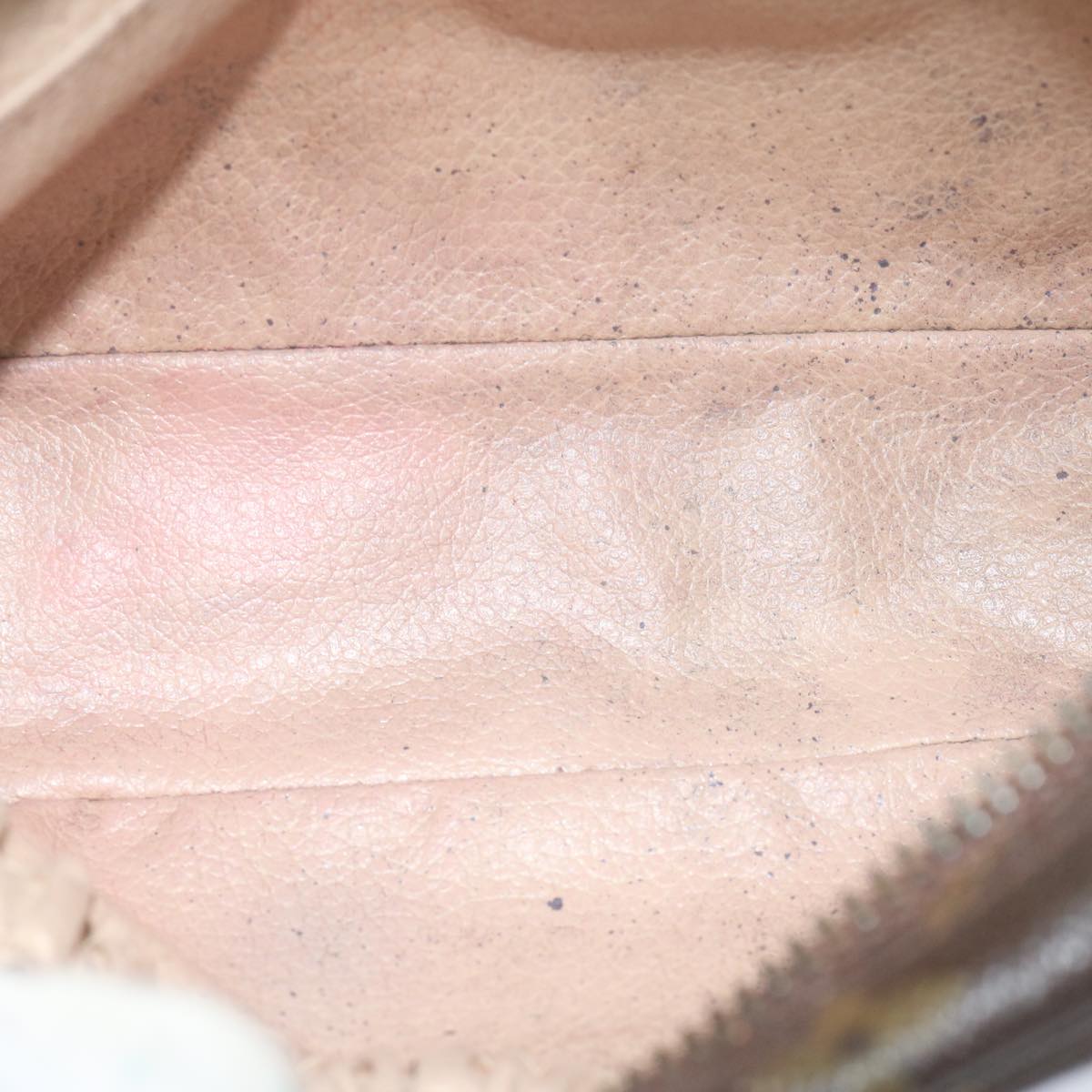 Louis Vuitton Poche Toilette  Canvas Clutch Bag ()
