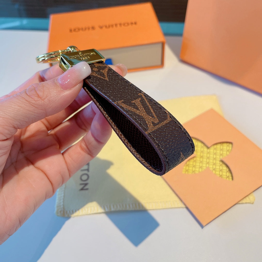 GLM - Top Quality Keychains LUV 030