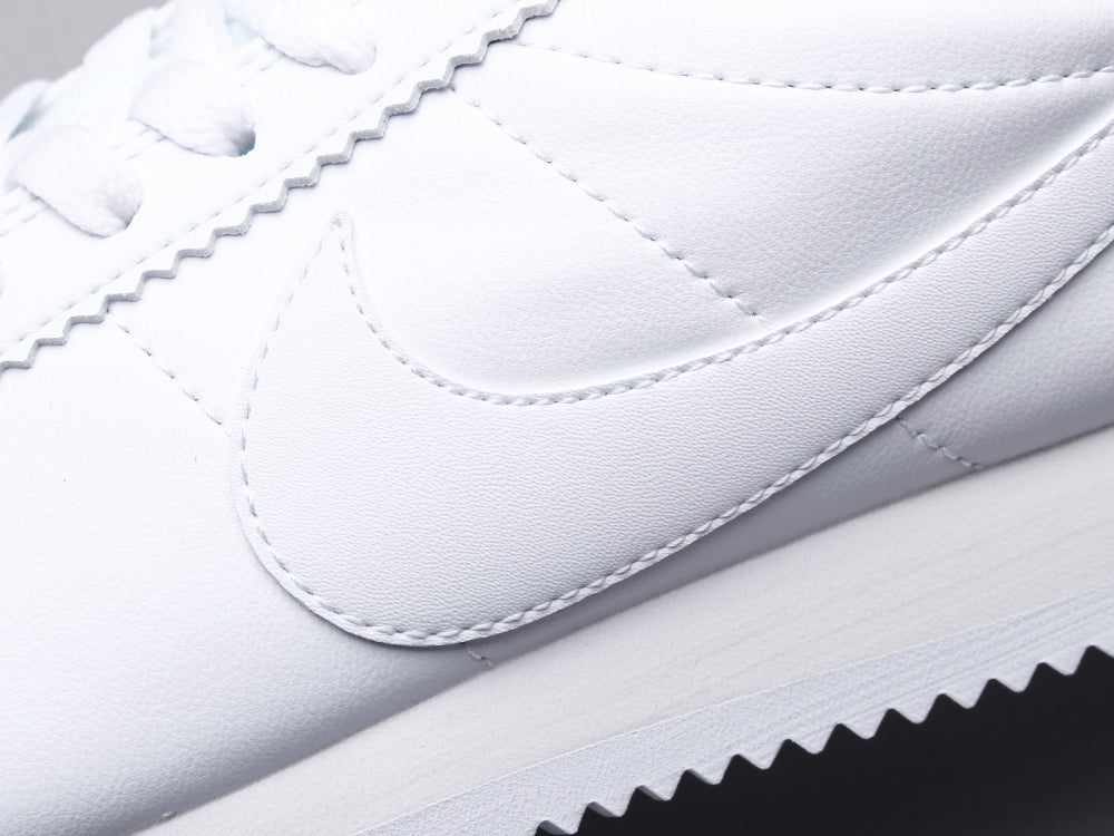 GLM - NKE Generation pure white
