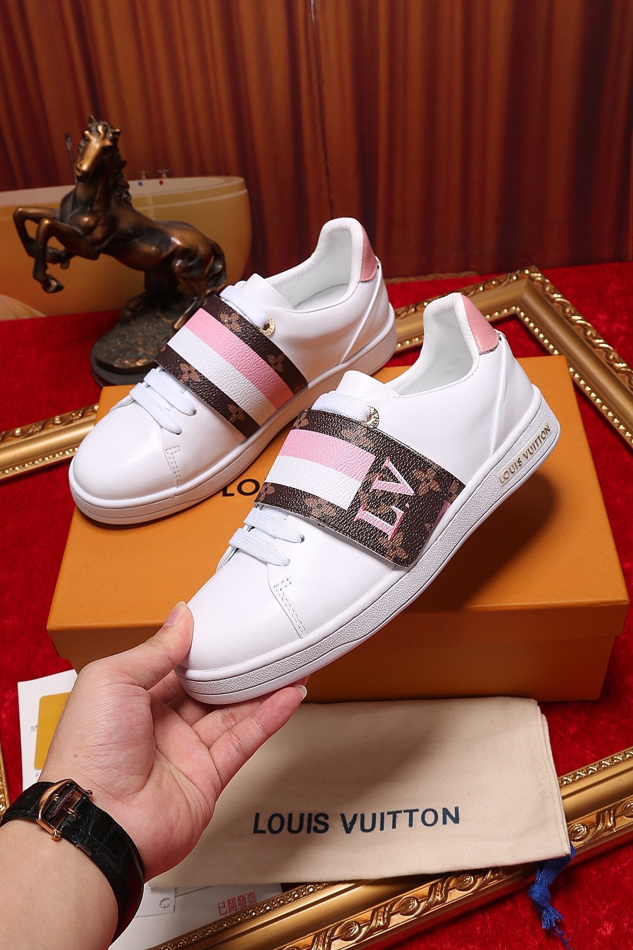 GLM - LUV Font Row Pink Sneaker