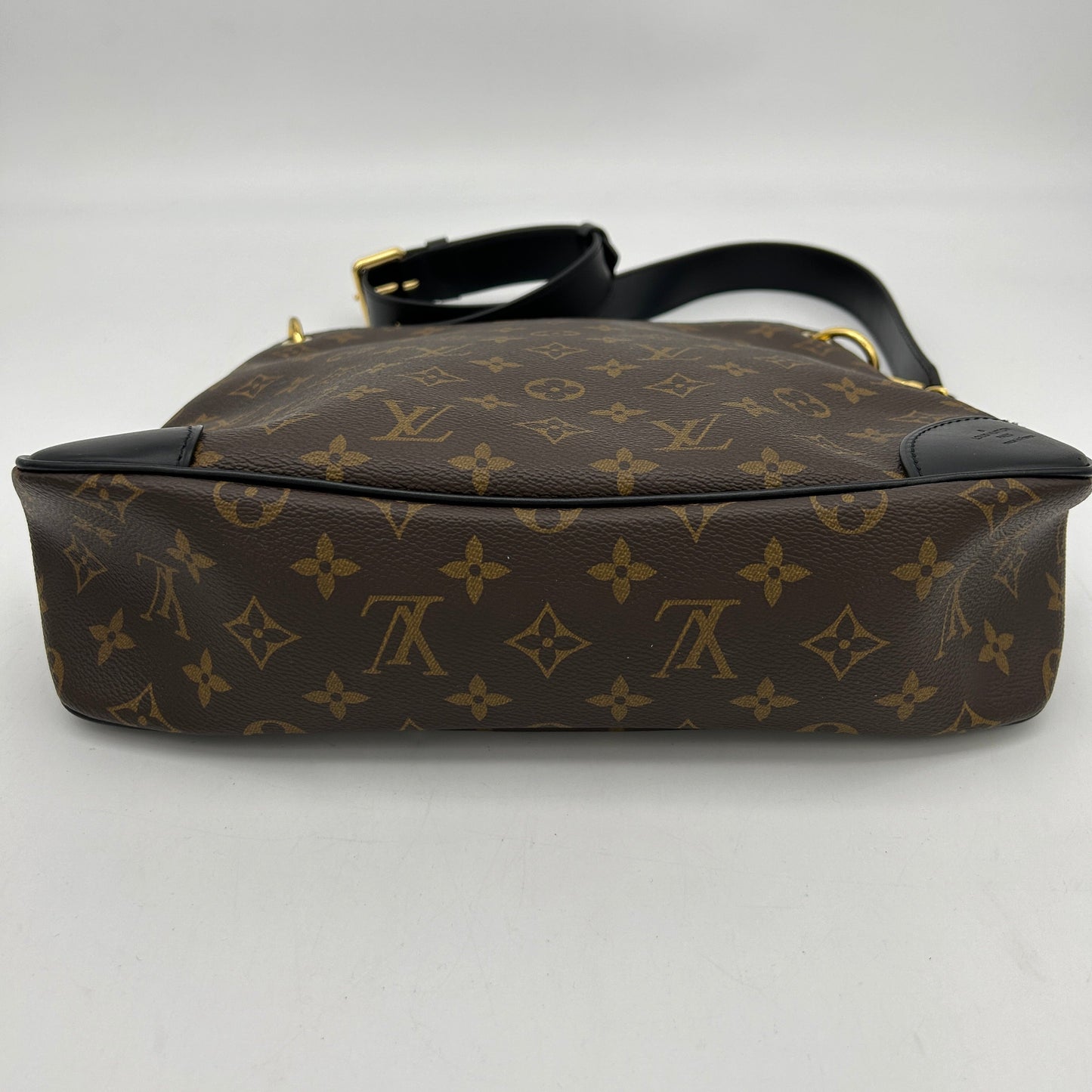 Louis Vuitton Monogram Odeon MM Brown Shoulder Bag Medium