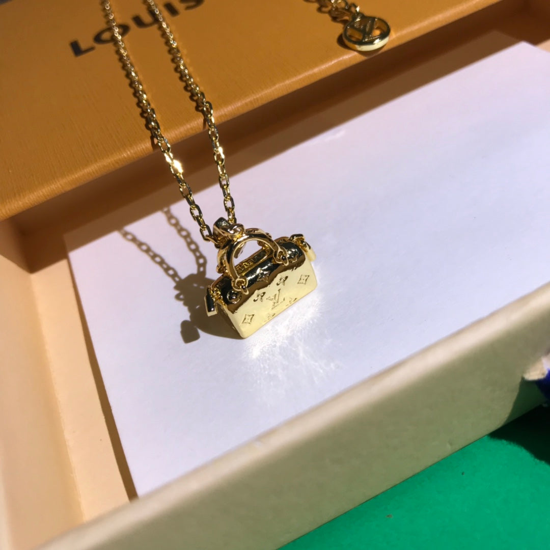 GLM - Top Quality Necklace LUV027