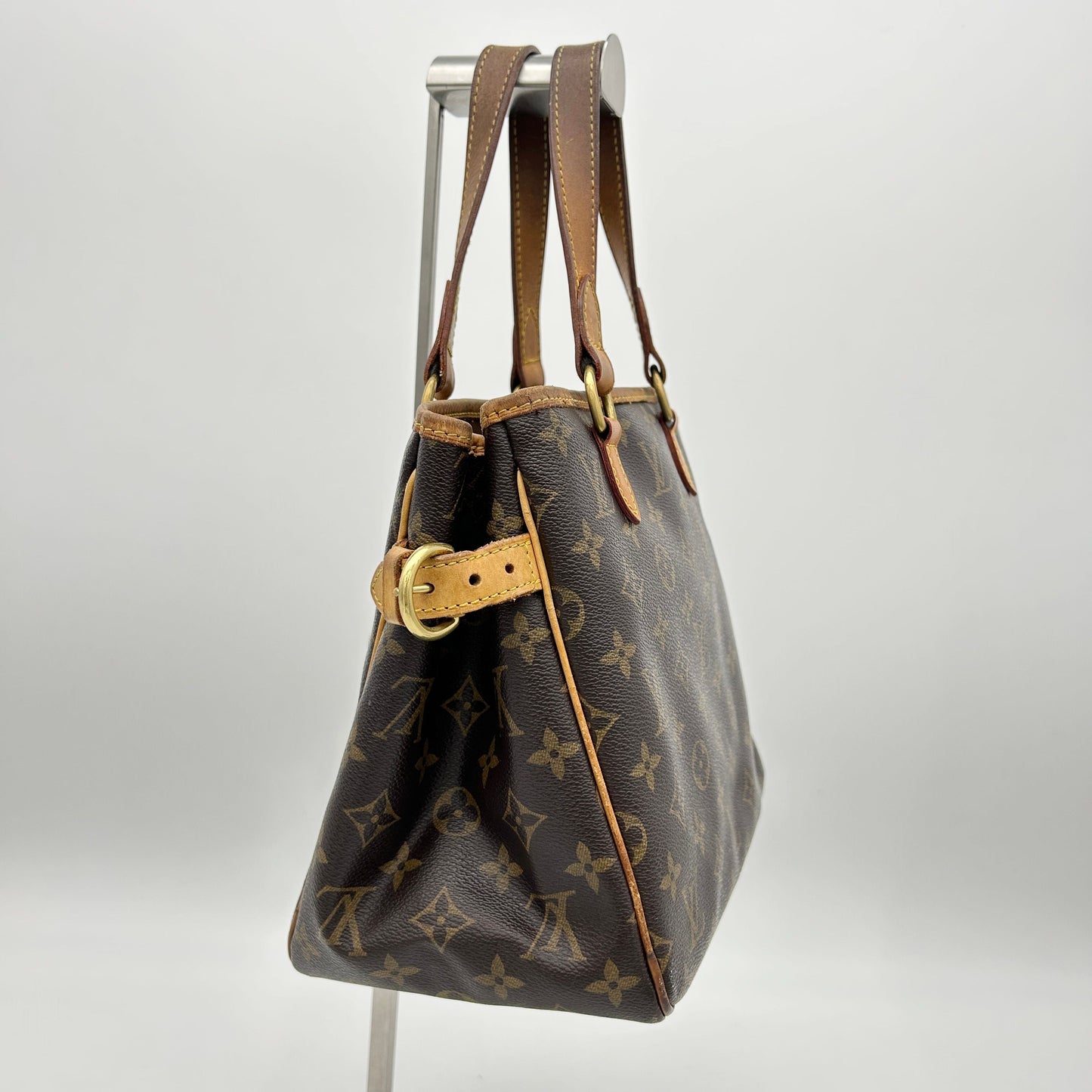 Louis Vuitton Batignolles Handbag Monogram Brown LA15368
