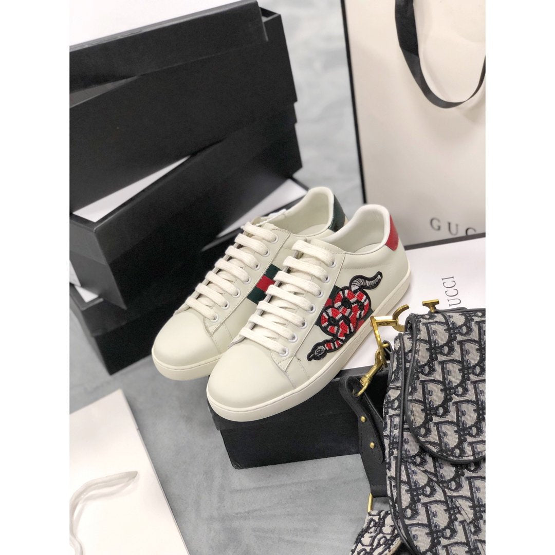 GLM-GCI Embroidered  Ace Sneaker 080