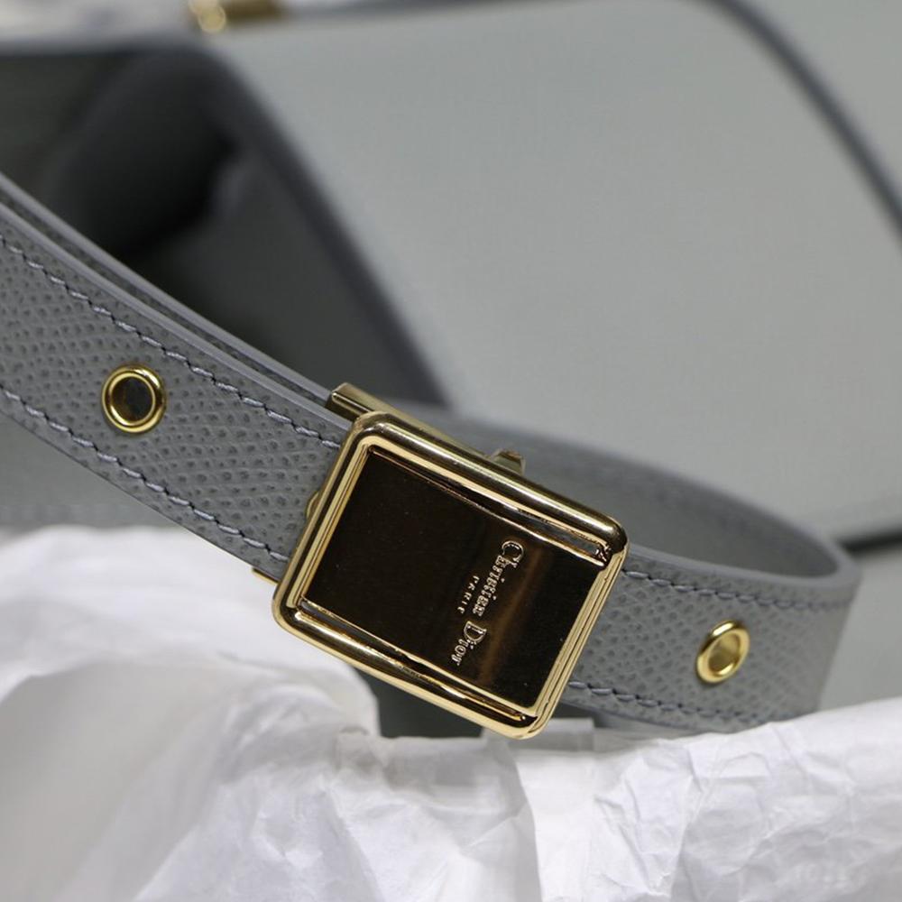 DIOR 30 MONTAIGNE BAG