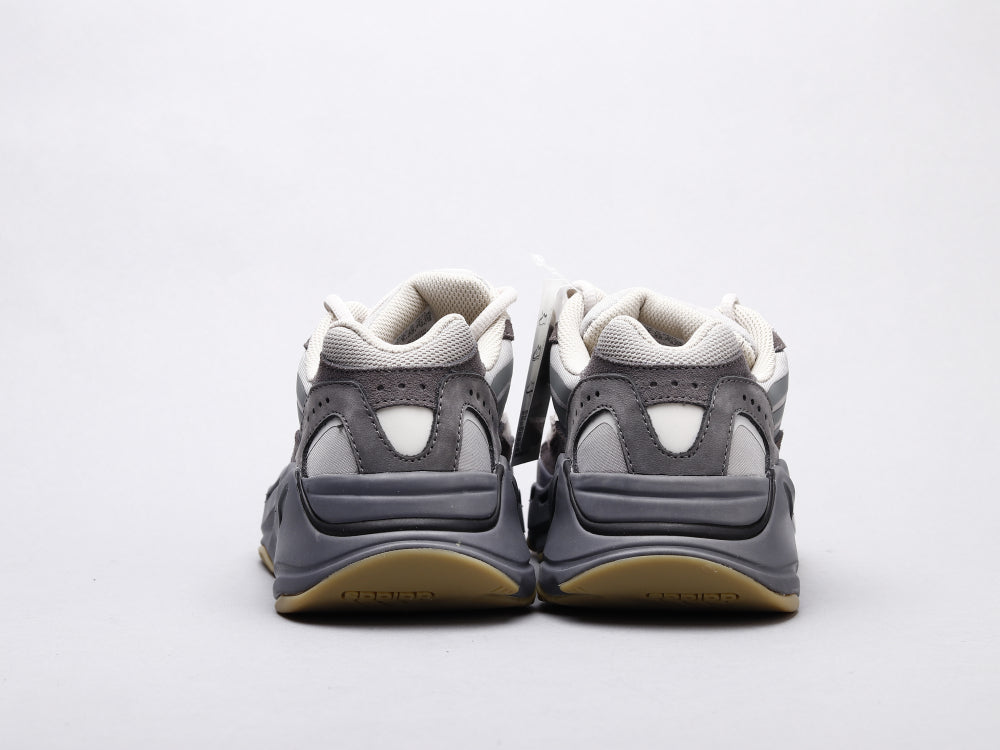 GLM - Yzy 700 Volcanic Ash Sneaker