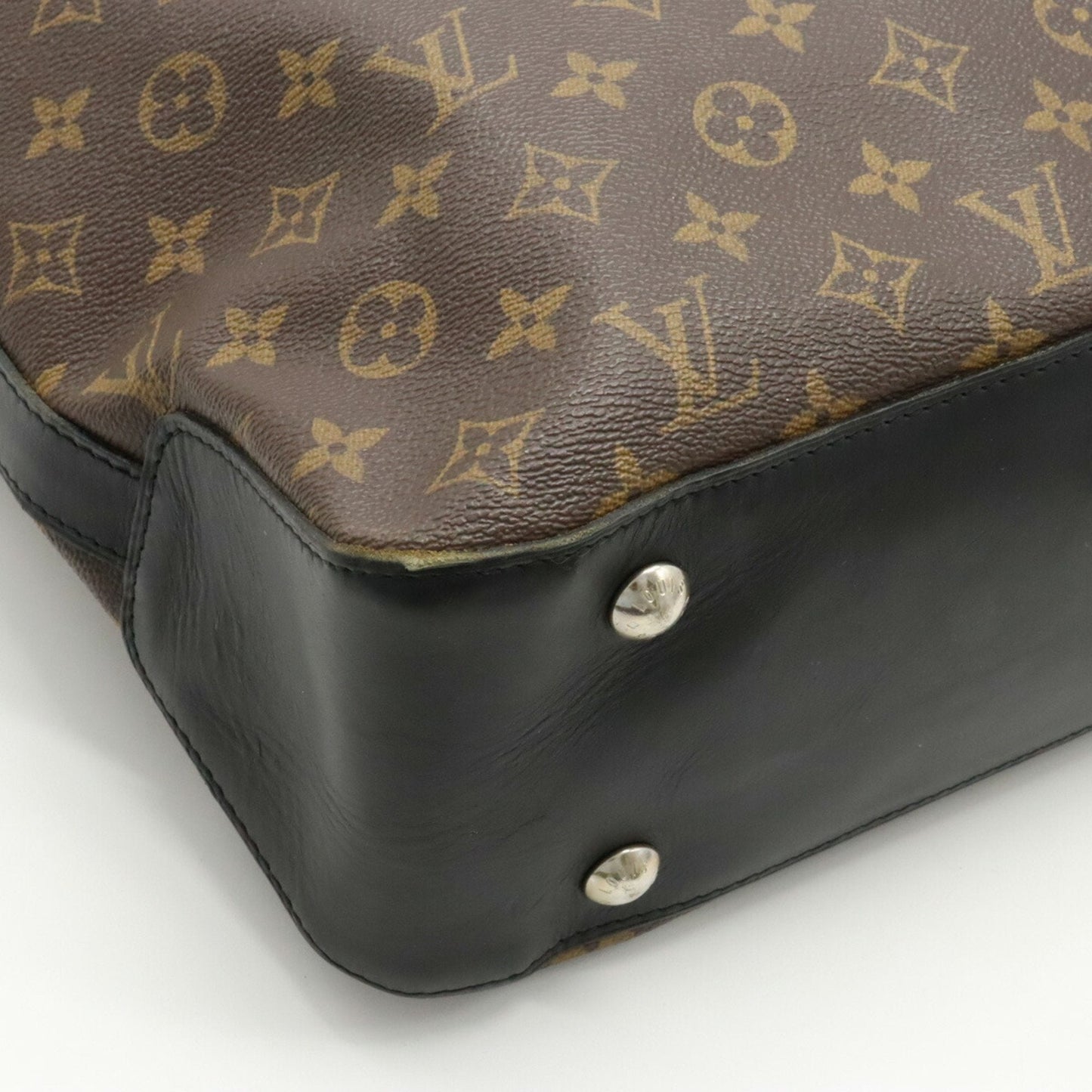 Louis Vuitton Davis  Canvas Tote Bag ()