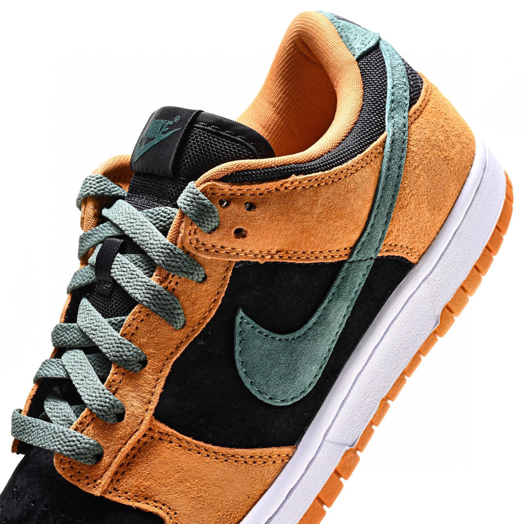 GLM - NKE Dunk Ceramic Black Orange