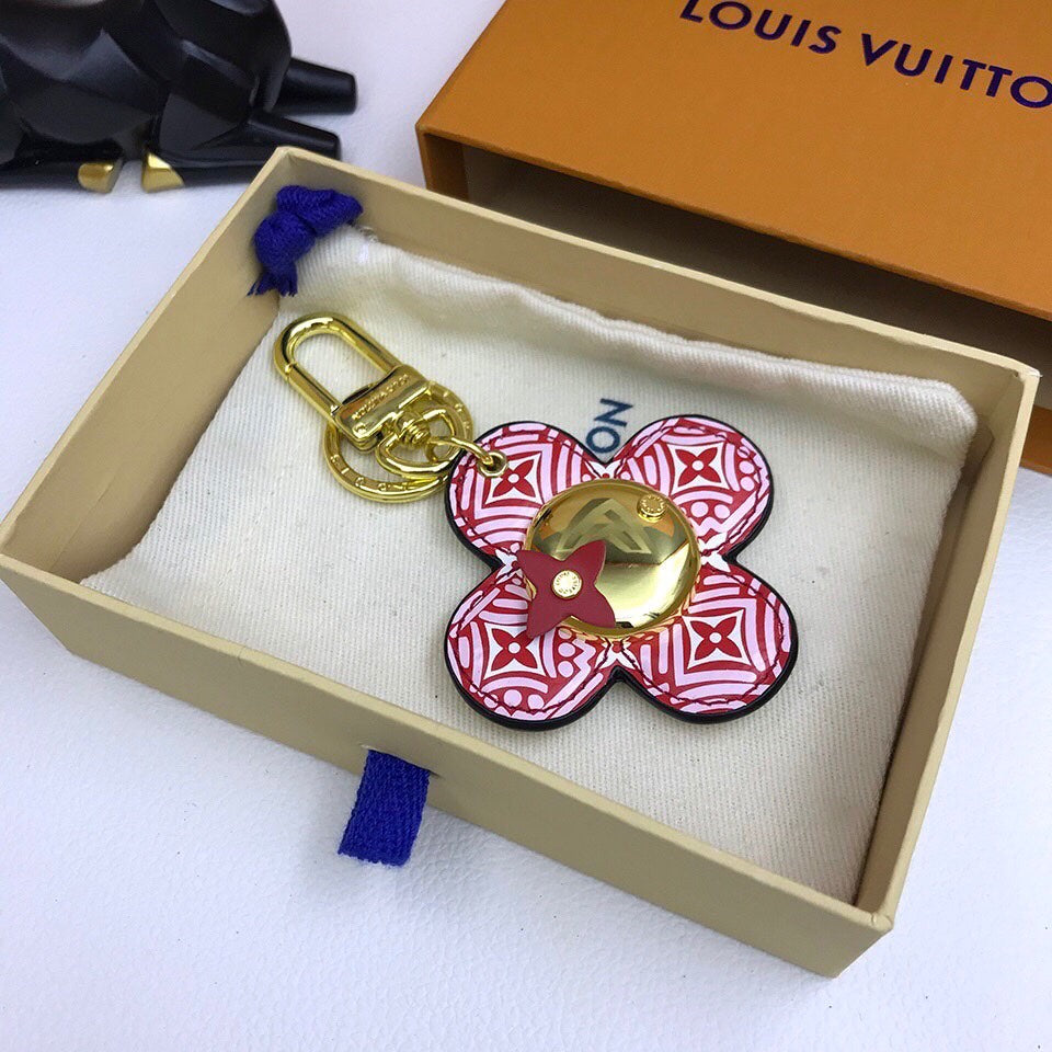 GLM - Top Quality Keychains LUV 018