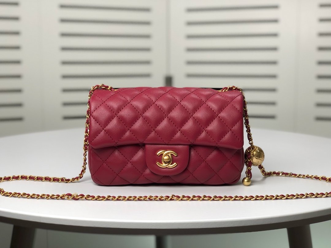 Designer bags by Chanel 224