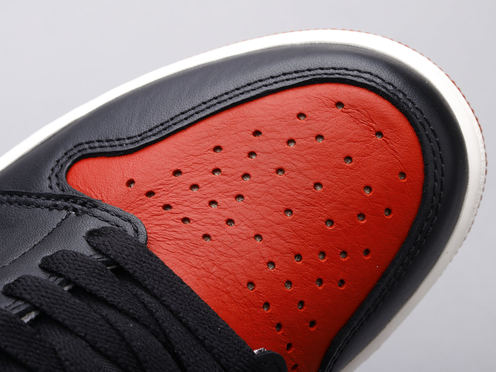 GLM - AJ1 black red toe