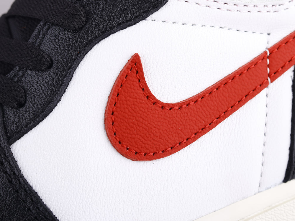 GLM - AJ1 Red Hook Black Toe