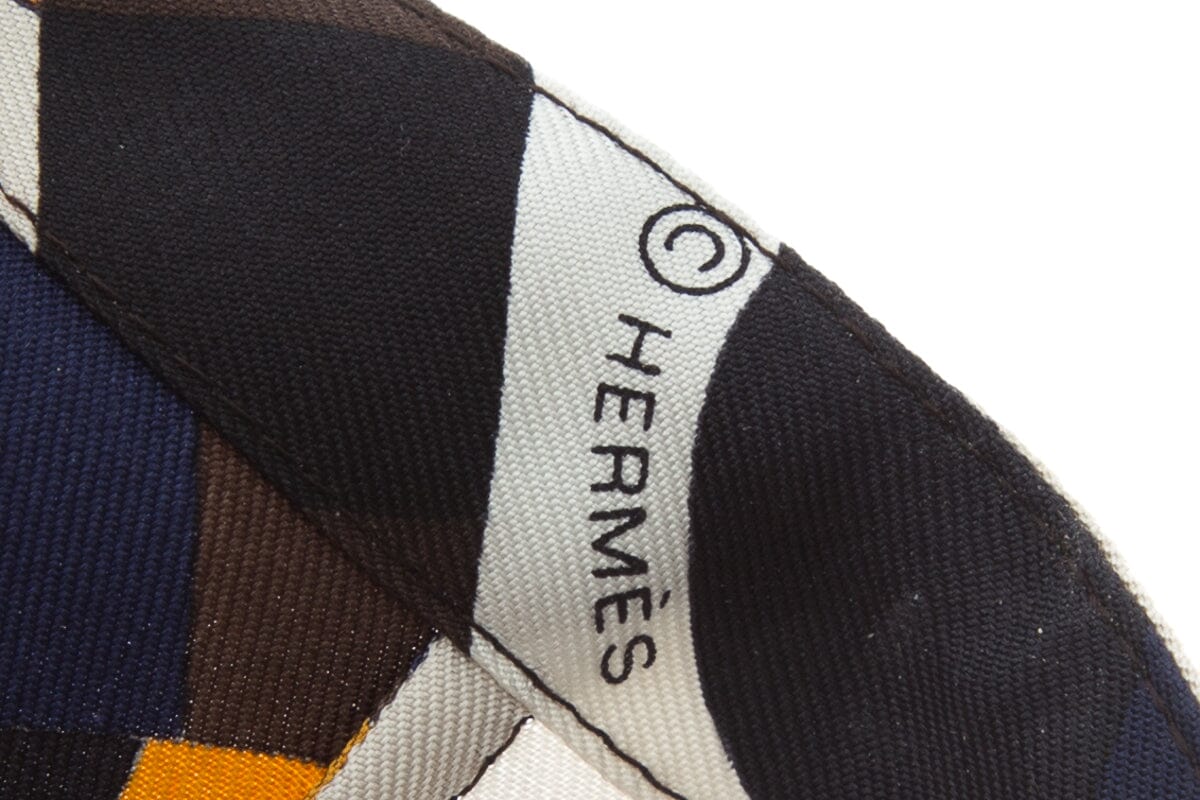 HermÃƒÆ’Ã‚Â¨s Multicolor Geometric Silk Handbag