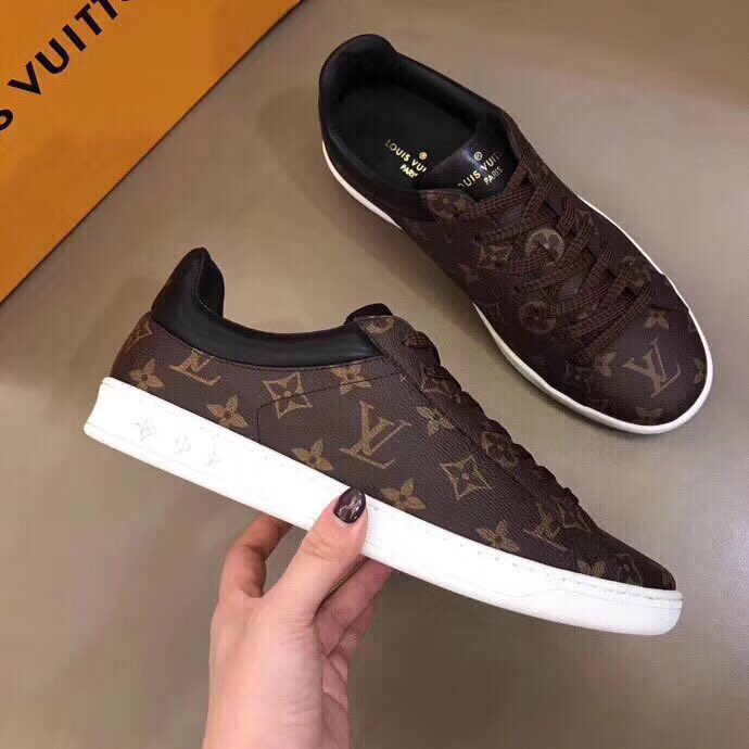 GLM - Top Quality Luv Sneaker 061