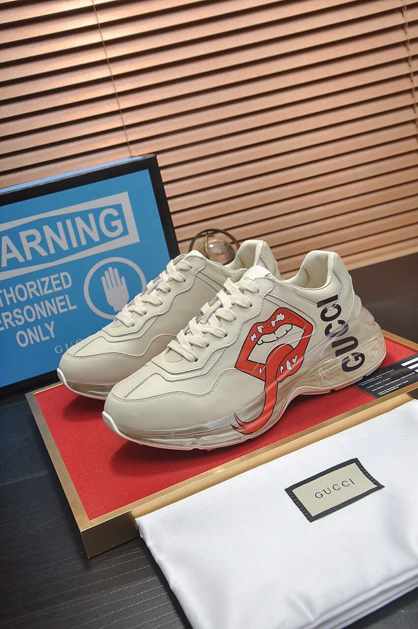 GLM-GCI  Rhyton Interlocking Disk Sneaker 059