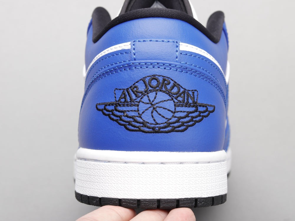 GLM - AJ1 white blue lightning