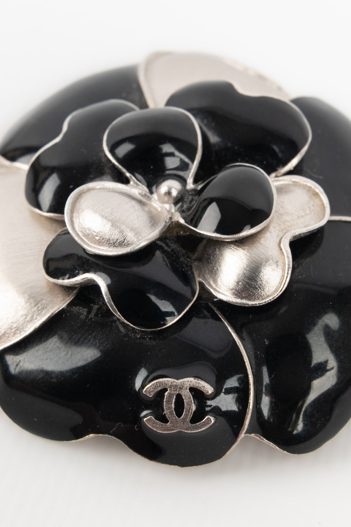 Broche camÃƒÆ’Ã‚Â©lia Chanel