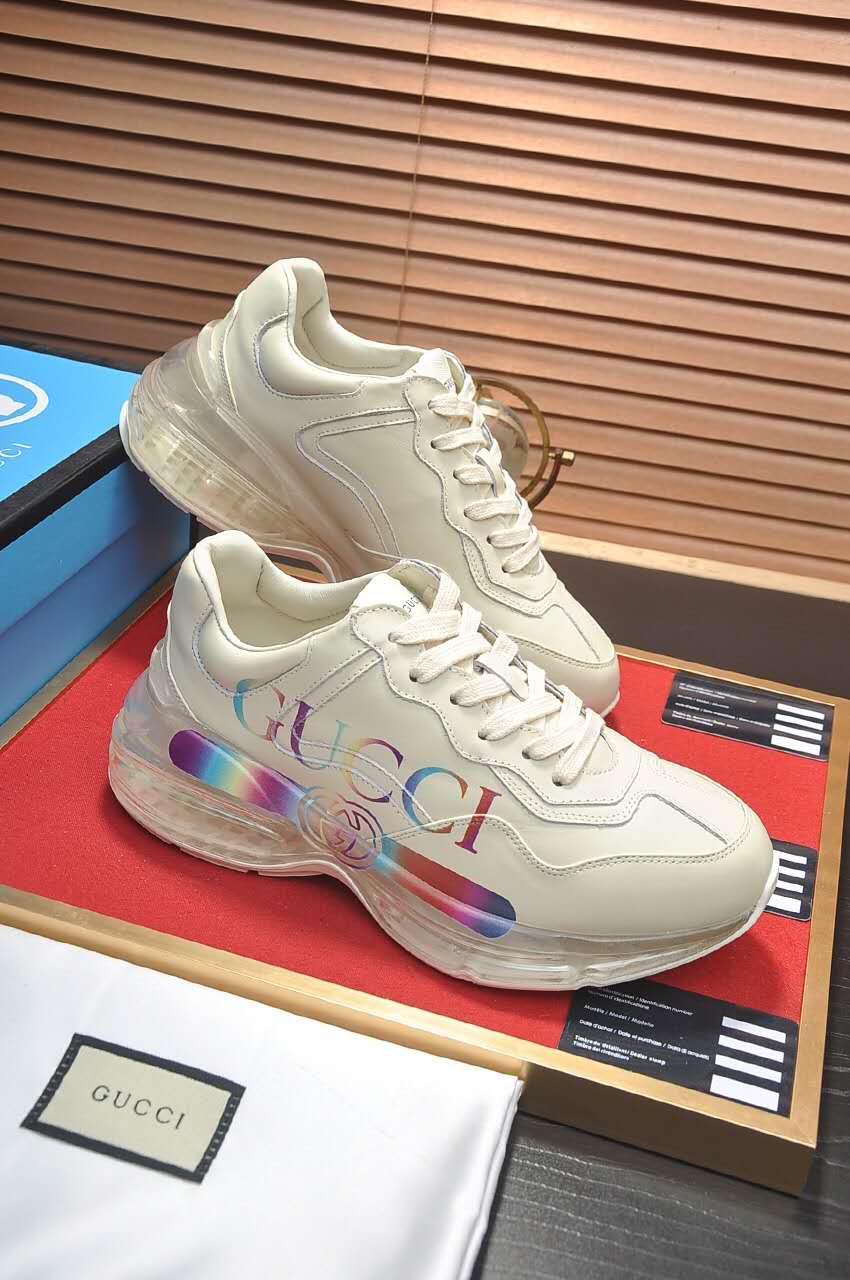 GLM-GCI  Rhyton Chunky Logo Sneaker 061