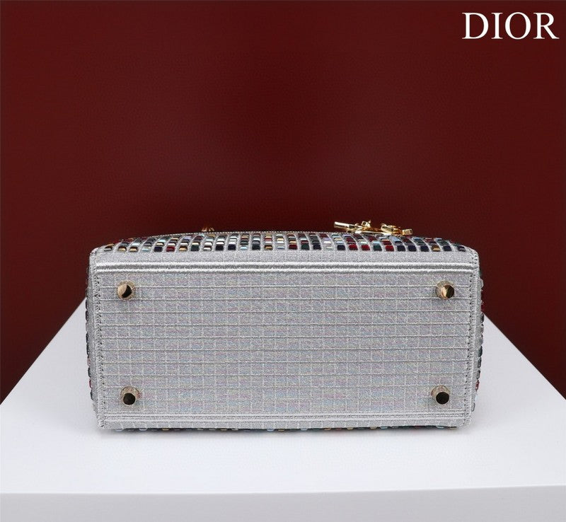 GLM - Dir Bags - 2010