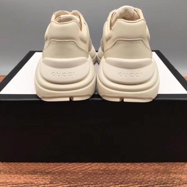 GLM-GCI  Ivory Leather Rhyton Square Logo Sneaker 048