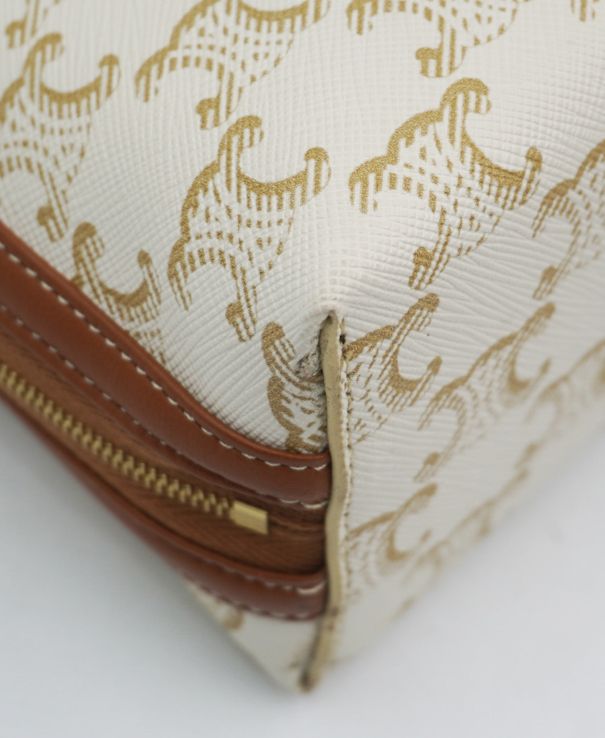 Triomphe Clutch Chain Tan, Multicolor