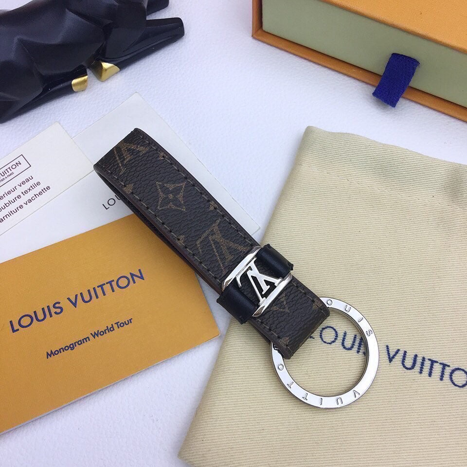 GLM - Top Quality Keychains LUV 004