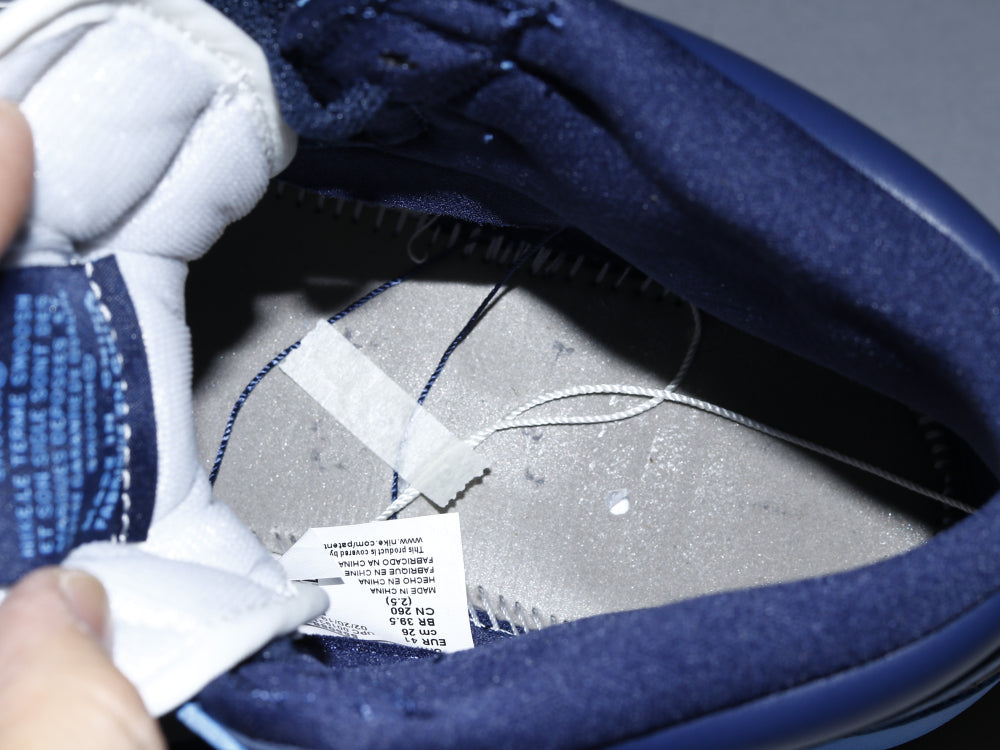 GLM - AJ1 Obsidian