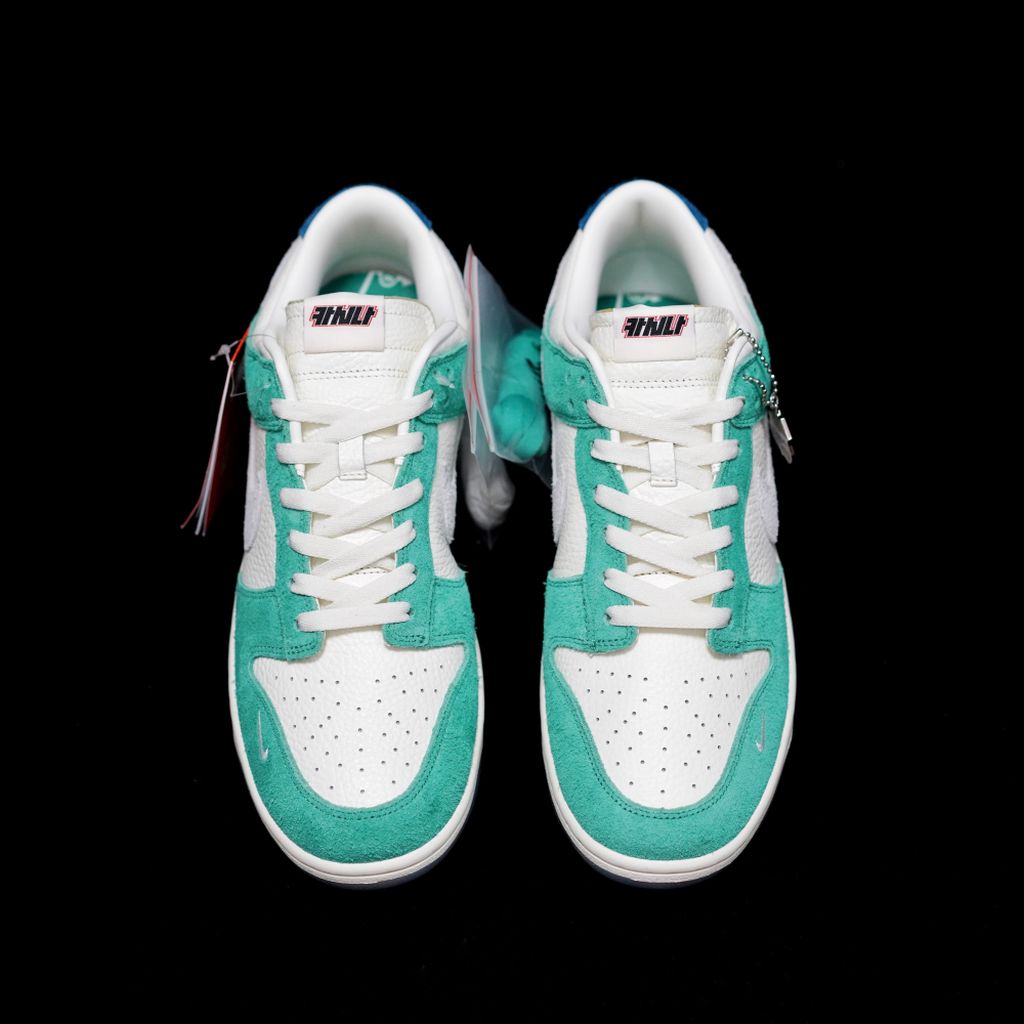 GLM - Kasina co-branded Tiffany Green