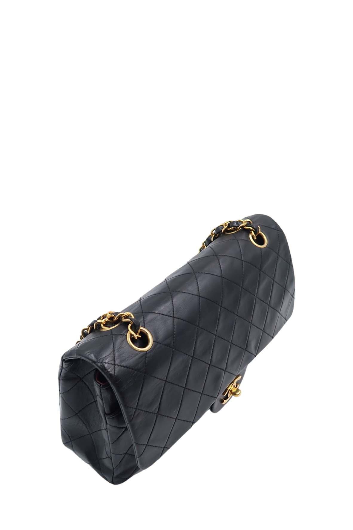 Vintage Quilted Lambskin Medium Classic Flap Bag Black with Gold Hardware
