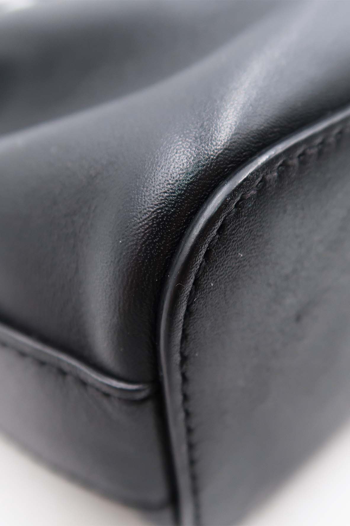 Small Gala Bucket Bag Black