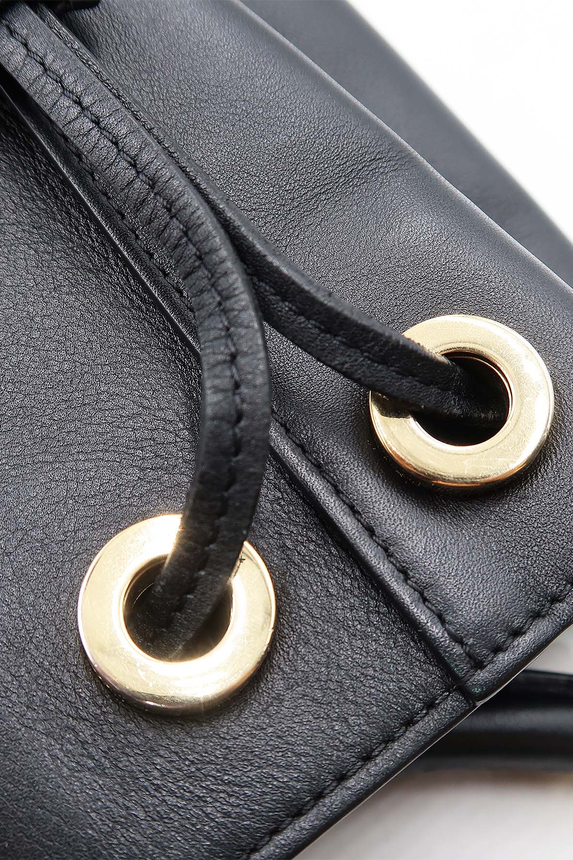 Small Gala Bucket Bag Black