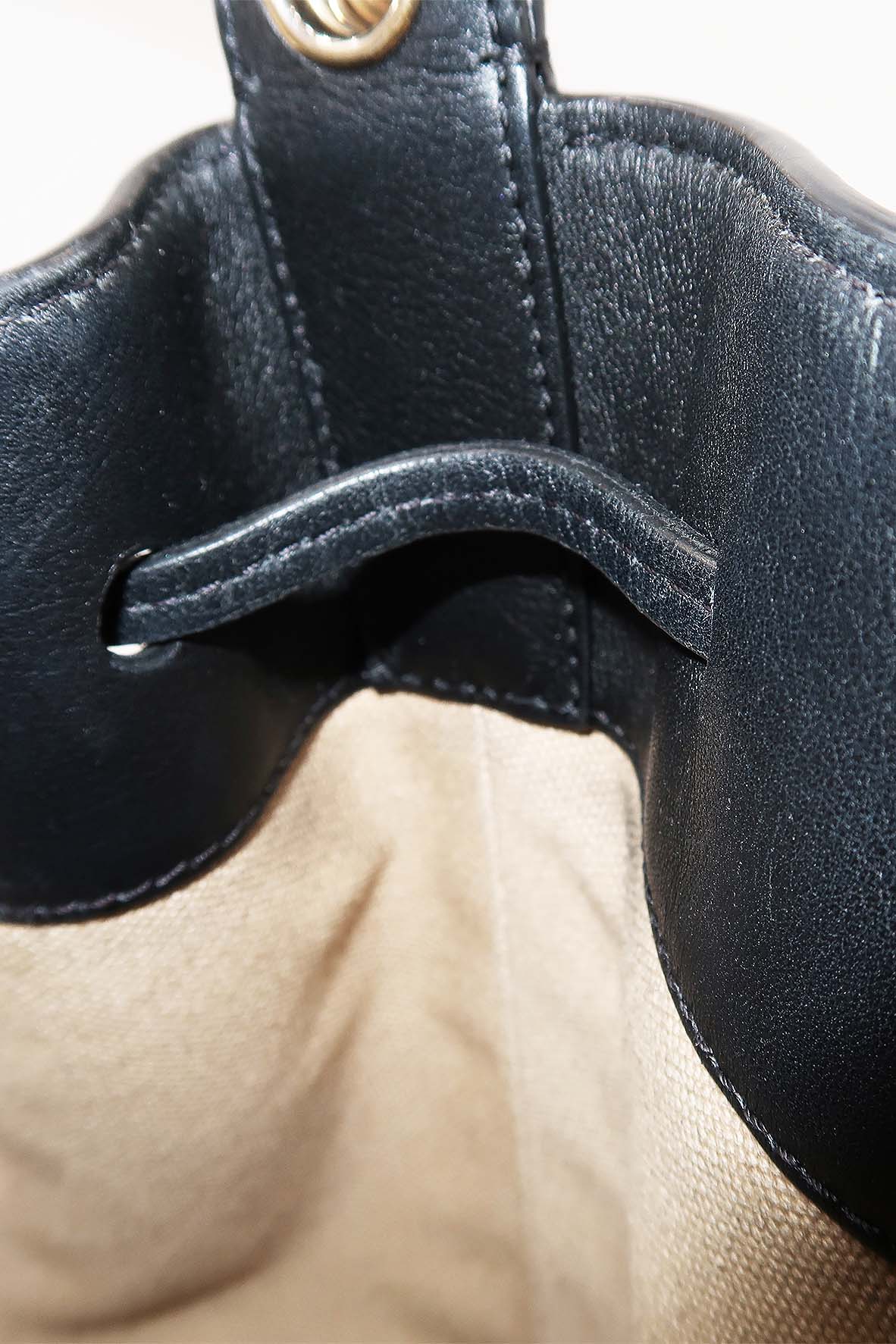 Small Gala Bucket Bag Black