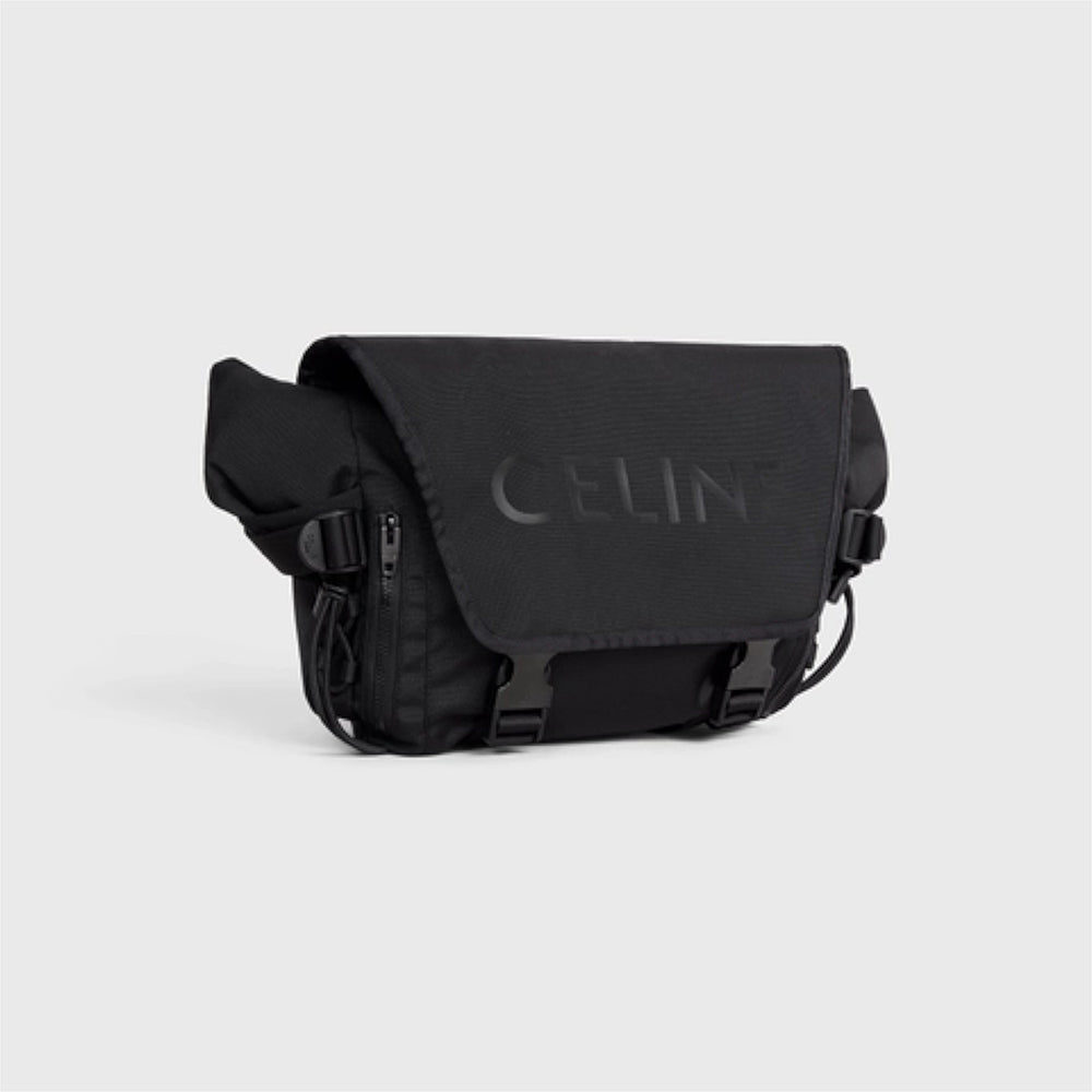 MEDIUM NYLON TREKKING MESSENGER BAG