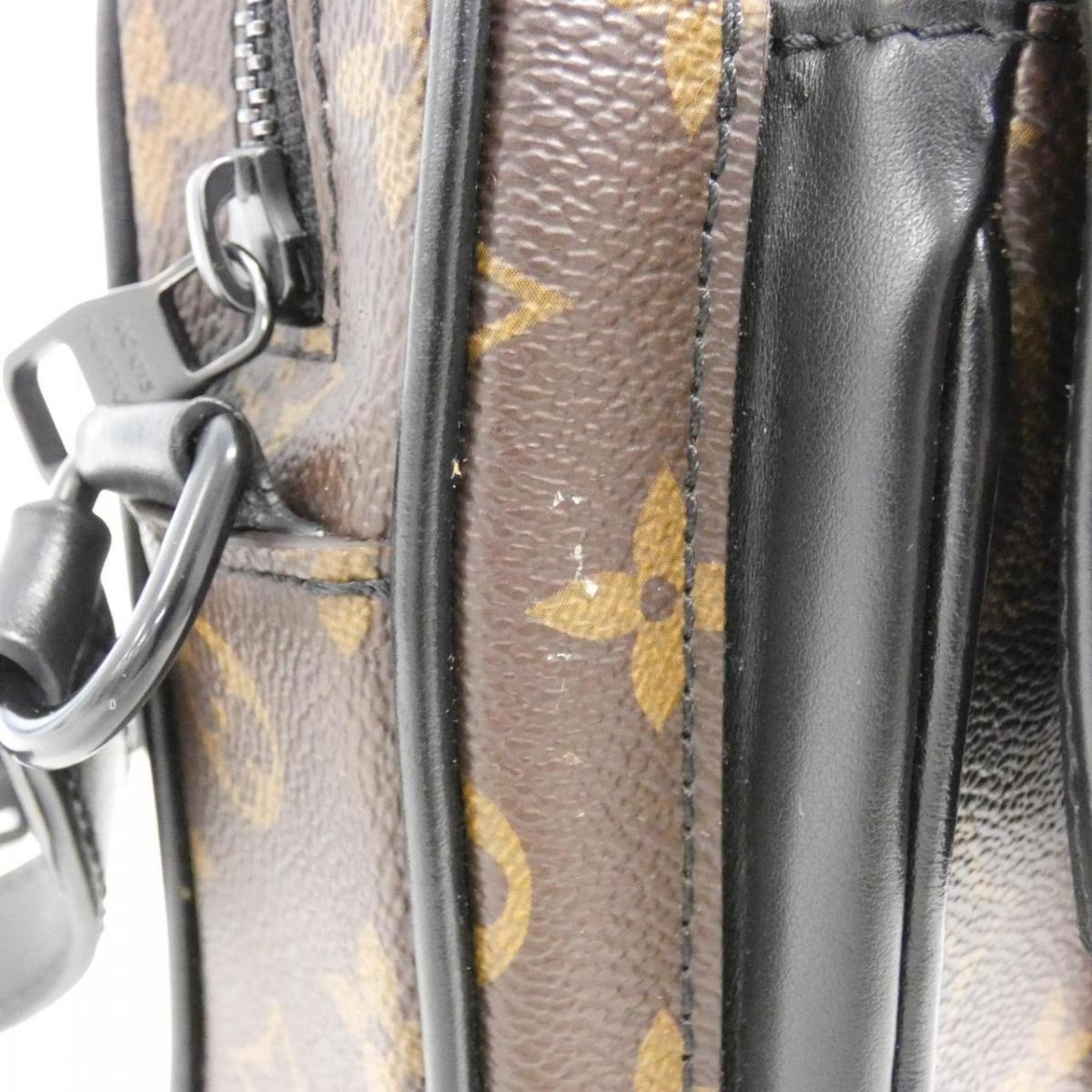 Louis Vuitton Monochromatic MacArthur Christopher Wearable Wallet M69404 Shoulder Bag