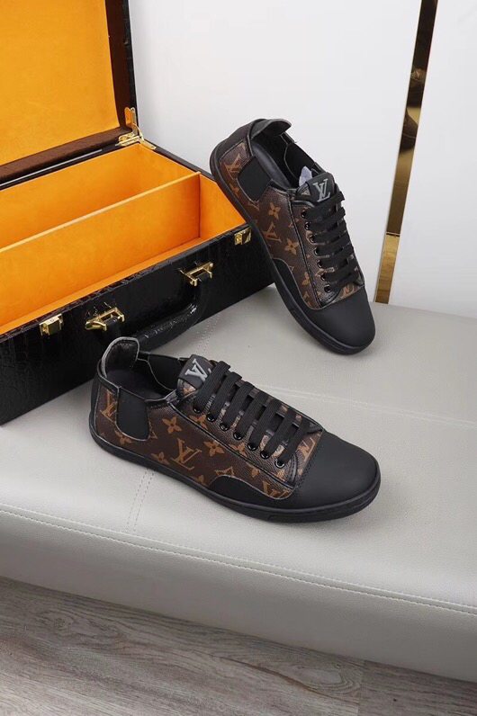 GLM - Top Quality Luv Sneaker 052