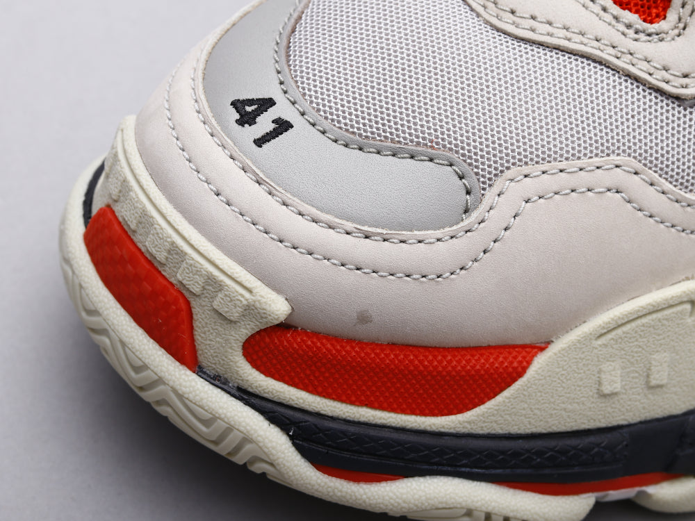 GLM - Bla Triple S Gray and Red Sneaker
