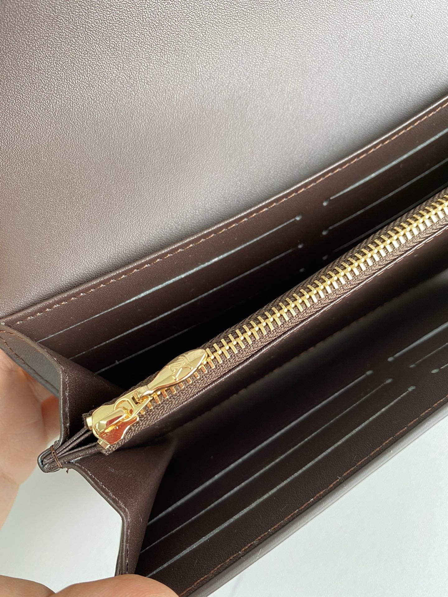 GLM - Top Quality Wallet LUV 003