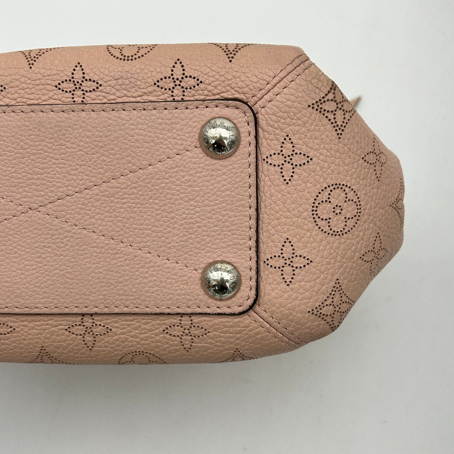 Louis Vuitton Monogram Mahina Babylone BB Handbag LA26866