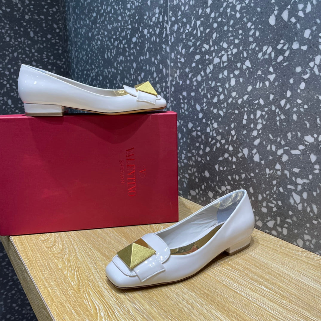 Valentino Garavani One Stud Patent Ballet GlamIats White For Women