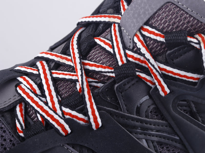 GLM - Bla Track Three Generations Sneaker