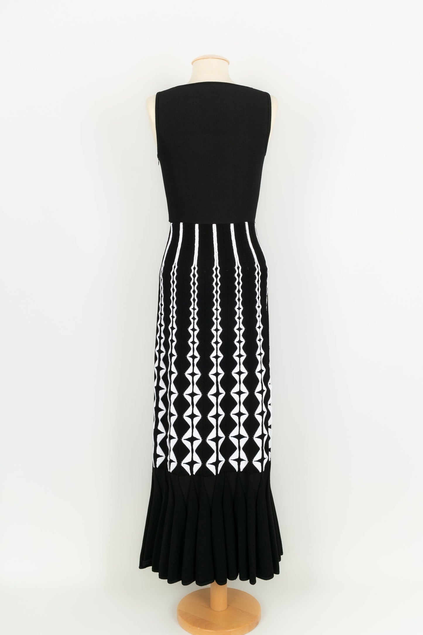Robe noire et blanche AlaÃƒÆ’Ã‚Â¯a