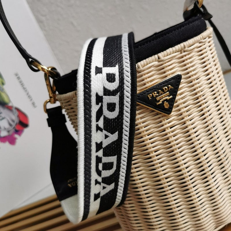 Glami - PD Handbags - 130